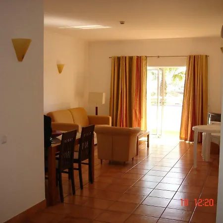 Spacious - Porto De Mos Beach